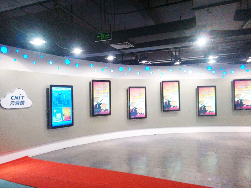 55 inch Wall-mounted HD Digital LCD Display